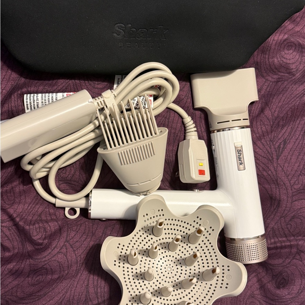 Shark Hair Styling Tool Set in White and Tan